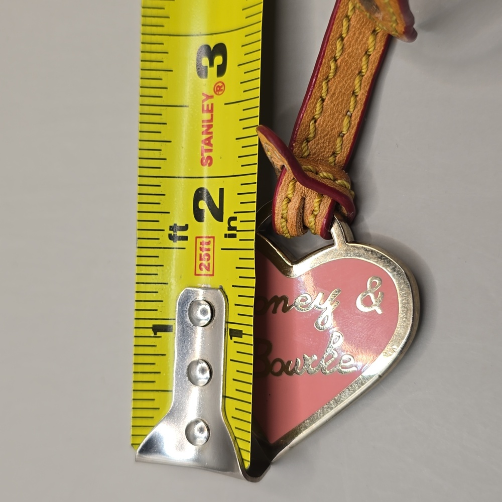 Vintage Dooney & Bourke Charm Pink Enamel Heart Gold Metal Leather Flat Y2K - Picture 4 of 6